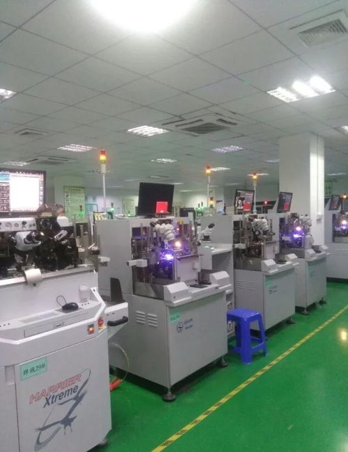 走進深圳某電子廠無塵車間,見識了所謂的規(guī)模化標準化生產(chǎn)